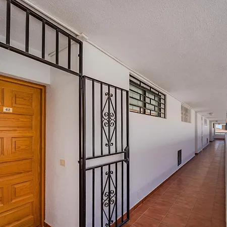 דירה Hermitage Homes Sml