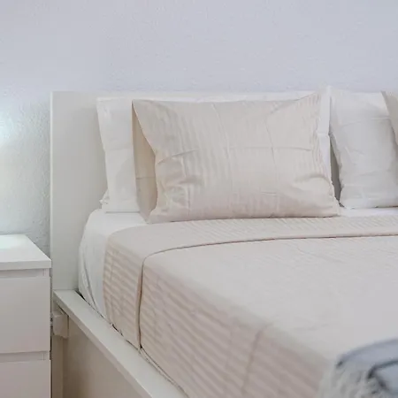 アパート Hermitage Homes Sml *